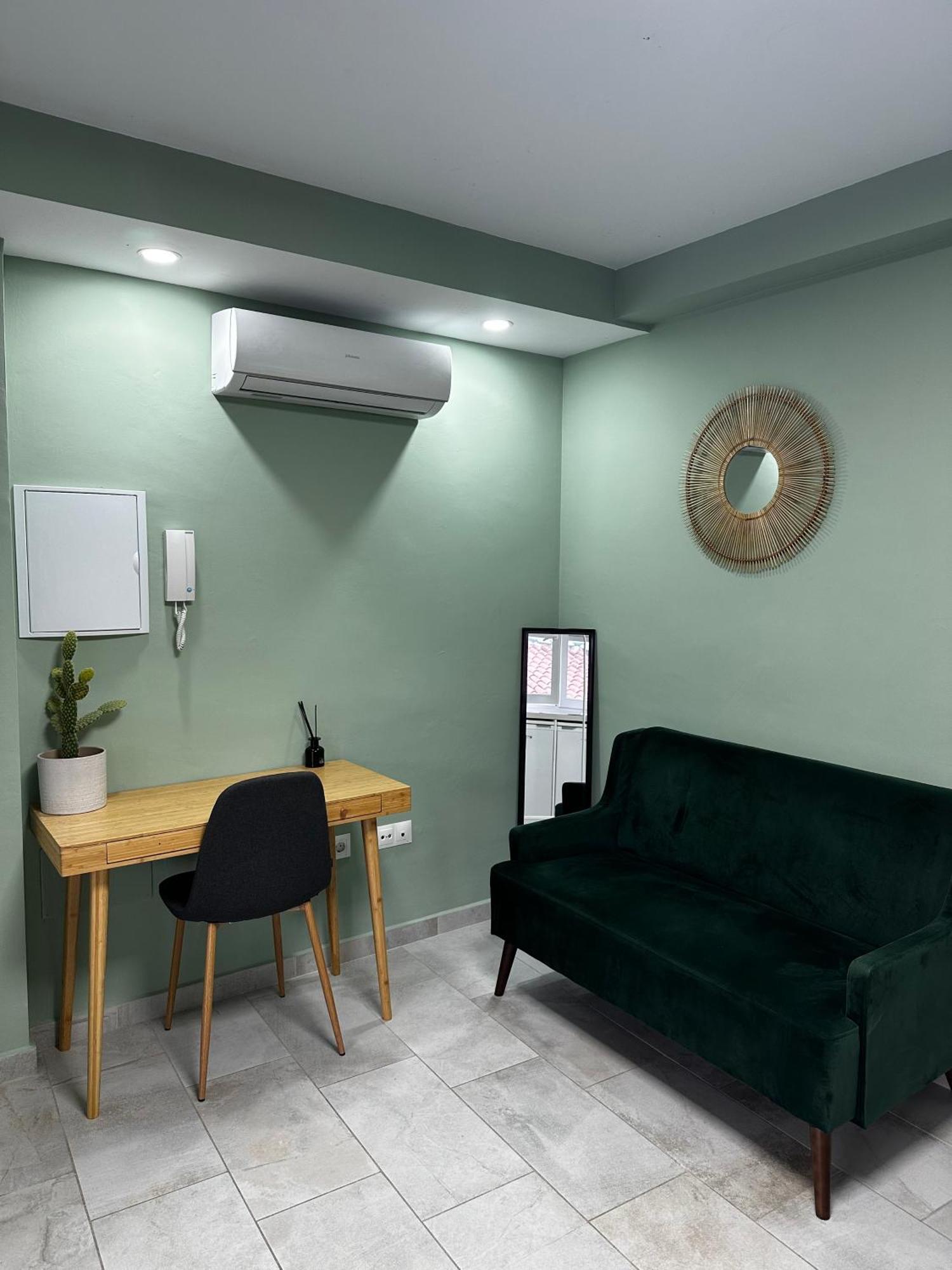 Lovely Studio Apartment Malaga Center Εξωτερικό φωτογραφία